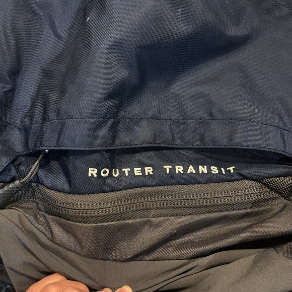 The North Face Router Transit backpack - Picture 3 of 16